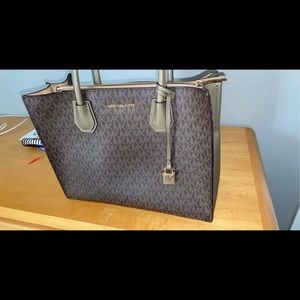 Michael Kors purse